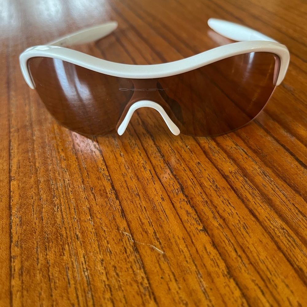 Oakley White Enduring Pace Sunglasses - Women's - Sports - Golf - Cycling - NWOT